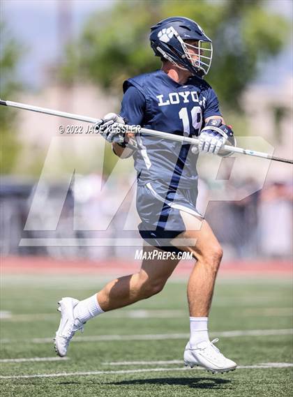 Thumbnail 1 in Loyola @ Crespi photogallery.