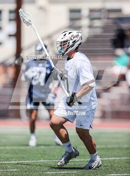 Thumbnail 2 in Loyola @ Crespi photogallery.