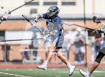 Thumbnail 3 in Loyola @ Crespi photogallery.