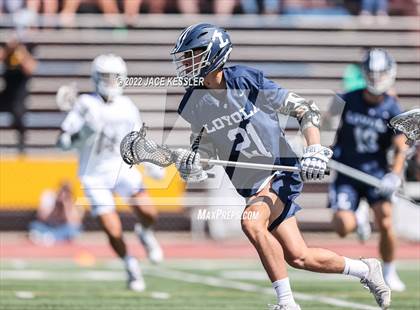 Thumbnail 2 in Loyola @ Crespi photogallery.