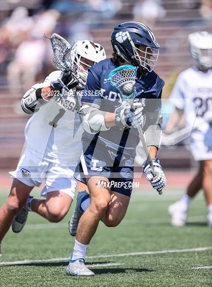 Thumbnail 3 in Loyola @ Crespi photogallery.