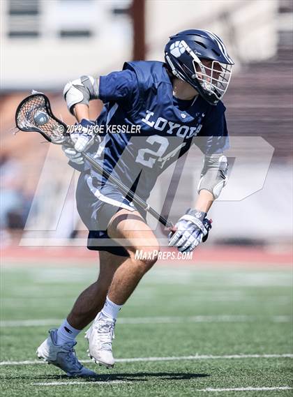 Thumbnail 2 in Loyola @ Crespi photogallery.
