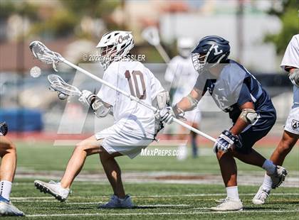 Thumbnail 2 in Loyola @ Crespi photogallery.