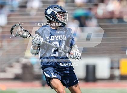 Thumbnail 3 in Loyola @ Crespi photogallery.