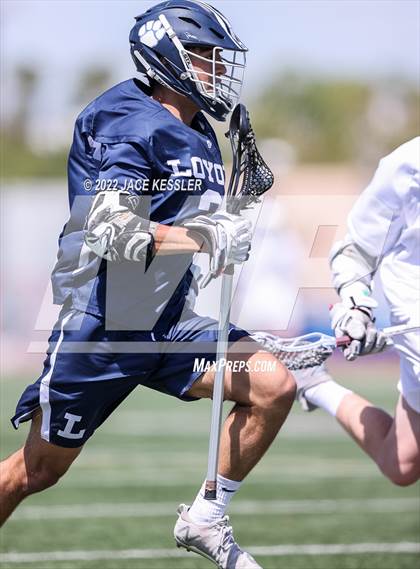 Thumbnail 1 in Loyola @ Crespi photogallery.