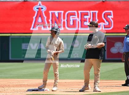 Thumbnail 3 in Don Lugo vs. Mission Viejo (Halo Classic) photogallery.