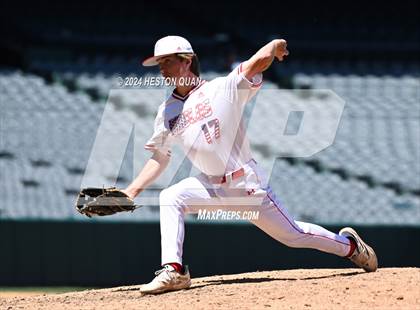 Thumbnail 2 in Don Lugo vs. Mission Viejo (Halo Classic) photogallery.