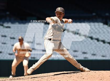 Thumbnail 2 in Don Lugo vs. Mission Viejo (Halo Classic) photogallery.