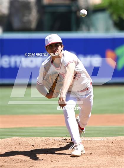 Thumbnail 1 in Don Lugo vs. Mission Viejo (Halo Classic) photogallery.