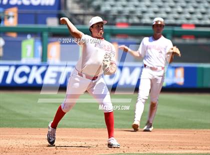 Thumbnail 2 in Don Lugo vs. Mission Viejo (Halo Classic) photogallery.