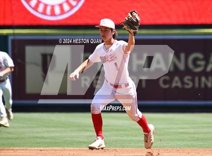 Thumbnail 2 in Don Lugo vs. Mission Viejo (Halo Classic) photogallery.