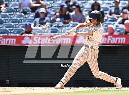 Thumbnail 2 in Don Lugo vs. Mission Viejo (Halo Classic) photogallery.