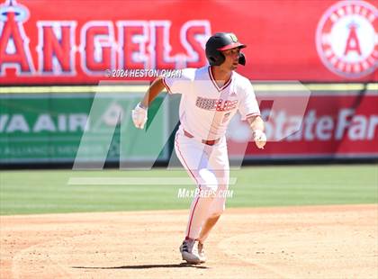 Thumbnail 2 in Don Lugo vs. Mission Viejo (Halo Classic) photogallery.