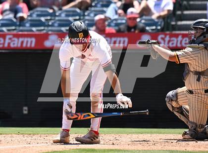 Thumbnail 2 in Don Lugo vs. Mission Viejo (Halo Classic) photogallery.
