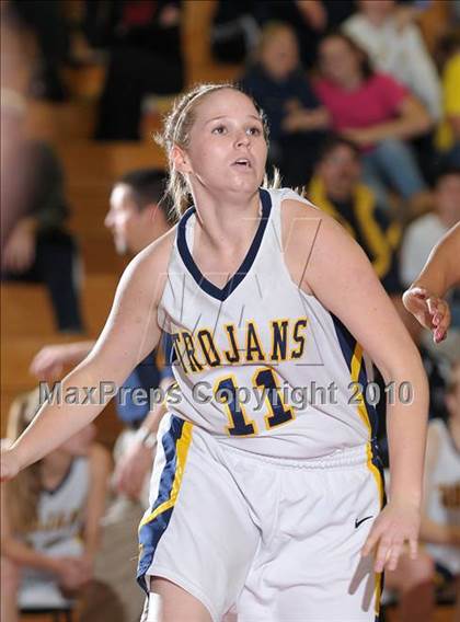 Thumbnail 2 in Sheldon vs. Oak Ridge (CIF SJS D1 Playoffs) photogallery.