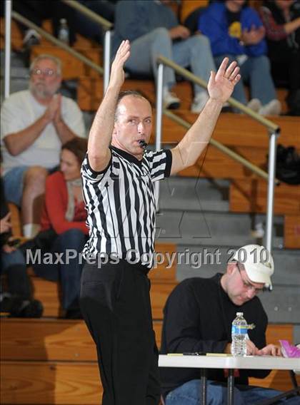 Thumbnail 1 in Sheldon vs. Oak Ridge (CIF SJS D1 Playoffs) photogallery.