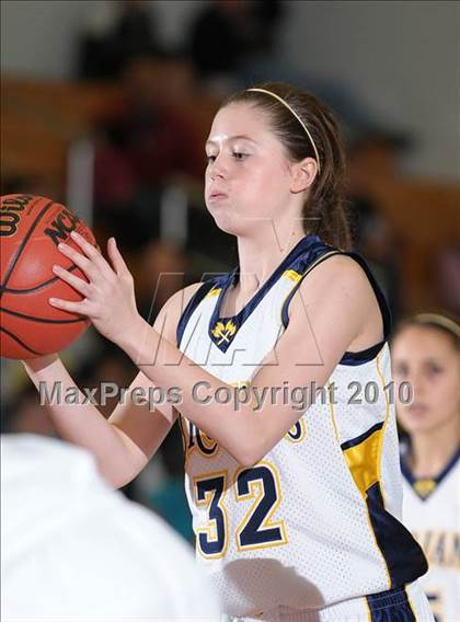 Thumbnail 3 in Sheldon vs. Oak Ridge (CIF SJS D1 Playoffs) photogallery.