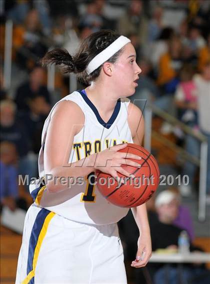 Thumbnail 2 in Sheldon vs. Oak Ridge (CIF SJS D1 Playoffs) photogallery.