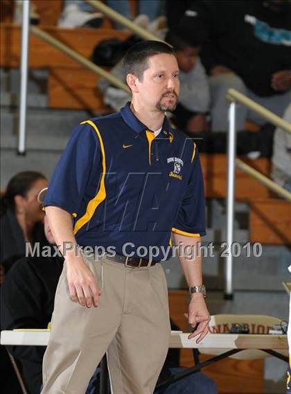Thumbnail 1 in Sheldon vs. Oak Ridge (CIF SJS D1 Playoffs) photogallery.