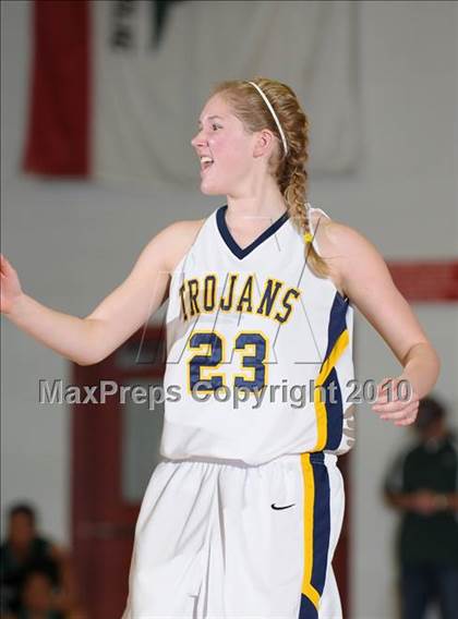 Thumbnail 2 in Sheldon vs. Oak Ridge (CIF SJS D1 Playoffs) photogallery.