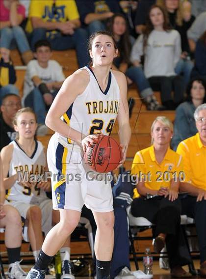 Thumbnail 1 in Sheldon vs. Oak Ridge (CIF SJS D1 Playoffs) photogallery.