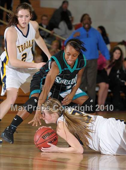 Thumbnail 3 in Sheldon vs. Oak Ridge (CIF SJS D1 Playoffs) photogallery.