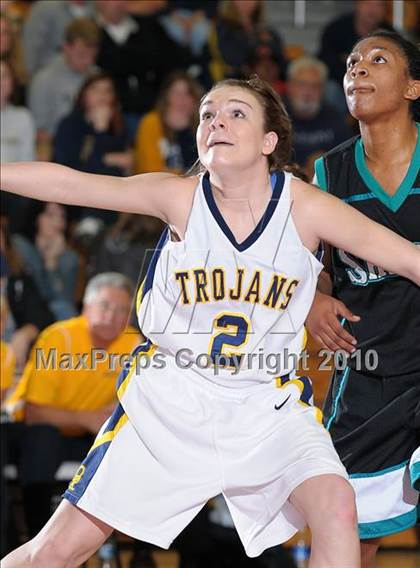 Thumbnail 1 in Sheldon vs. Oak Ridge (CIF SJS D1 Playoffs) photogallery.