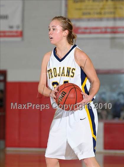 Thumbnail 2 in Sheldon vs. Oak Ridge (CIF SJS D1 Playoffs) photogallery.