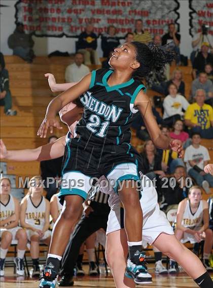 Thumbnail 3 in Sheldon vs. Oak Ridge (CIF SJS D1 Playoffs) photogallery.