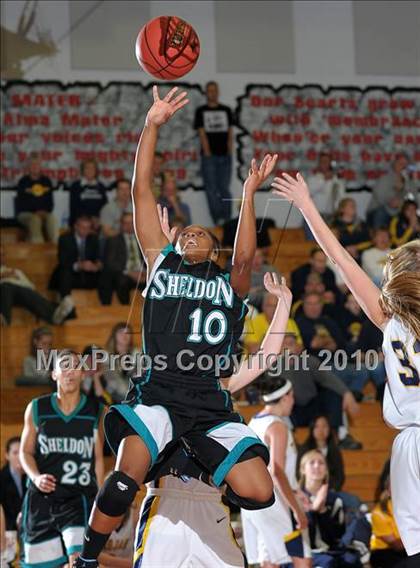 Thumbnail 1 in Sheldon vs. Oak Ridge (CIF SJS D1 Playoffs) photogallery.