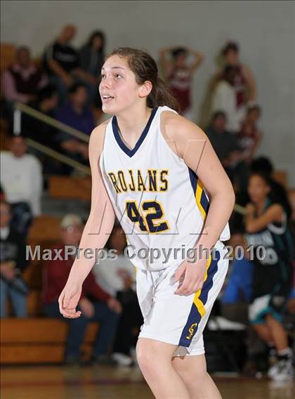 Thumbnail 1 in Sheldon vs. Oak Ridge (CIF SJS D1 Playoffs) photogallery.