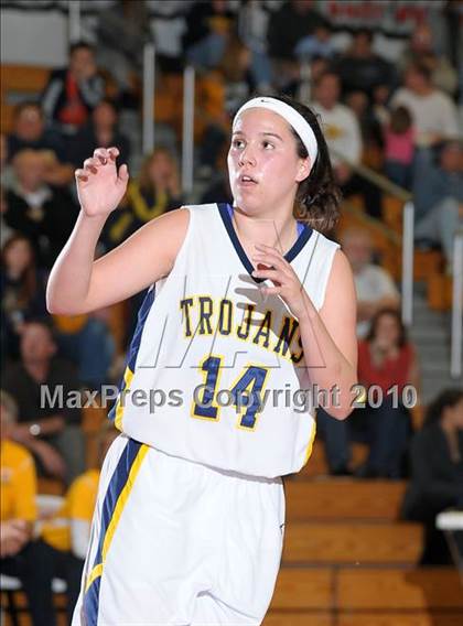 Thumbnail 1 in Sheldon vs. Oak Ridge (CIF SJS D1 Playoffs) photogallery.