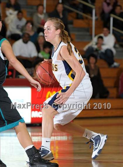Thumbnail 1 in Sheldon vs. Oak Ridge (CIF SJS D1 Playoffs) photogallery.