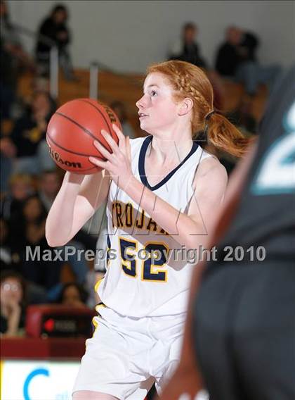 Thumbnail 2 in Sheldon vs. Oak Ridge (CIF SJS D1 Playoffs) photogallery.