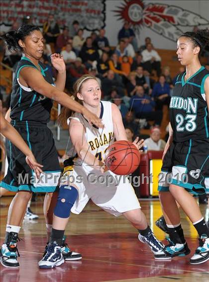 Thumbnail 3 in Sheldon vs. Oak Ridge (CIF SJS D1 Playoffs) photogallery.