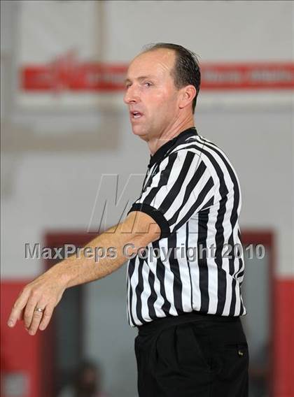 Thumbnail 1 in Sheldon vs. Oak Ridge (CIF SJS D1 Playoffs) photogallery.