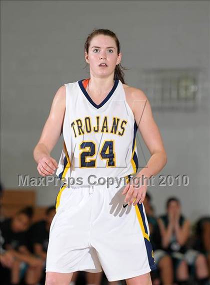 Thumbnail 2 in Sheldon vs. Oak Ridge (CIF SJS D1 Playoffs) photogallery.