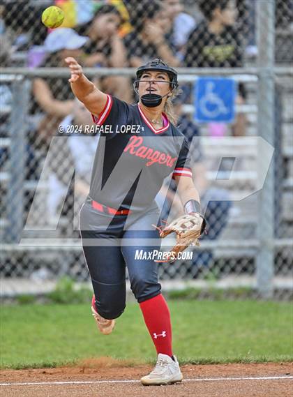 Thumbnail 3 in Terry @ Galena Park (UIL Softball 5A Region 3 Bi-District) photogallery.