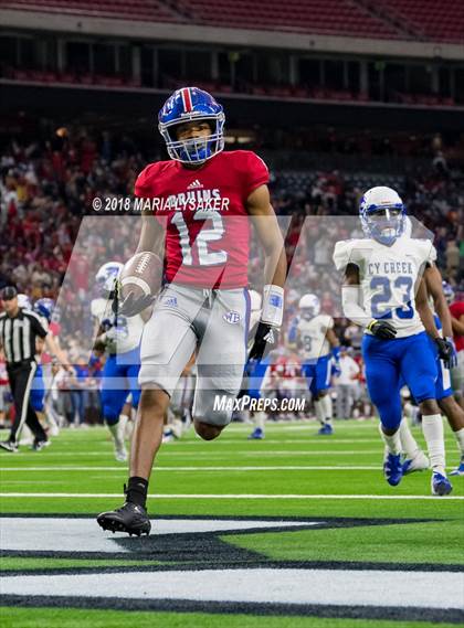 Thumbnail 3 in Cypress Creek vs West Brook (UIL 6A Quarterfinal Playoffs) photogallery.
