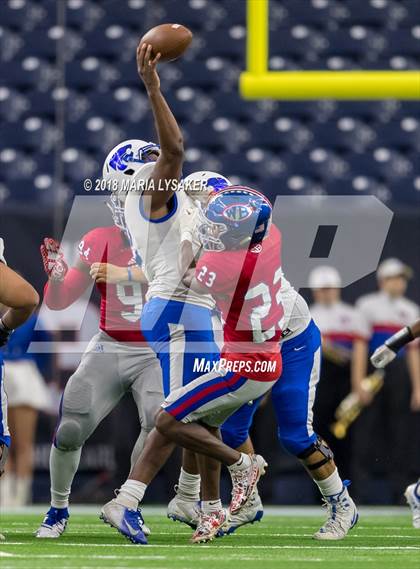 Thumbnail 1 in Cypress Creek vs West Brook (UIL 6A Quarterfinal Playoffs) photogallery.