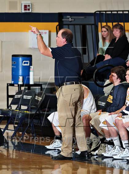 Thumbnail 3 in King's Academy @ Seymour (Seymour Christmas Classic) photogallery.