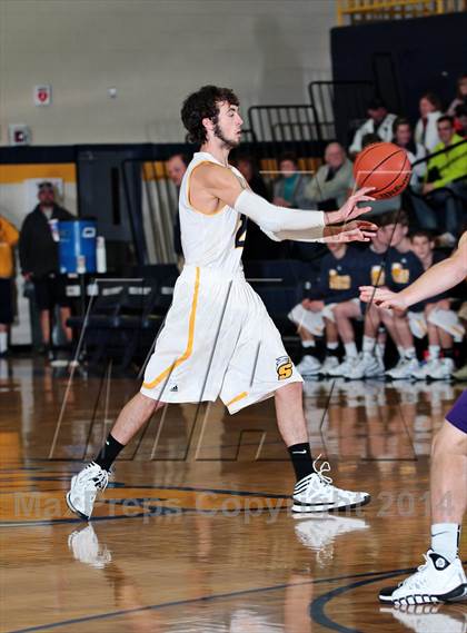 Thumbnail 3 in King's Academy @ Seymour (Seymour Christmas Classic) photogallery.