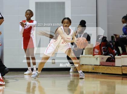 Thumbnail 3 in Roncalli @ Pike photogallery.
