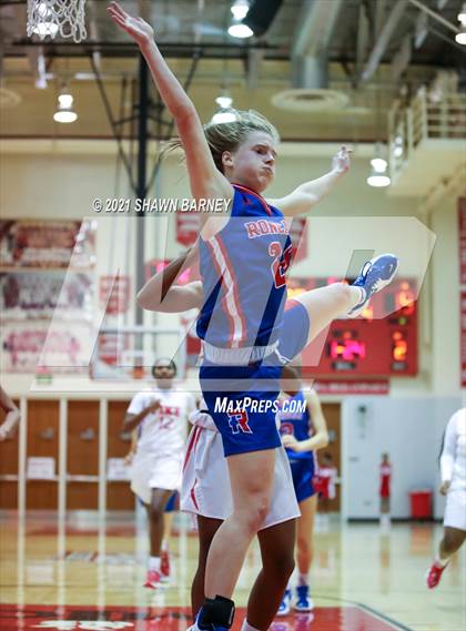 Thumbnail 2 in Roncalli @ Pike photogallery.