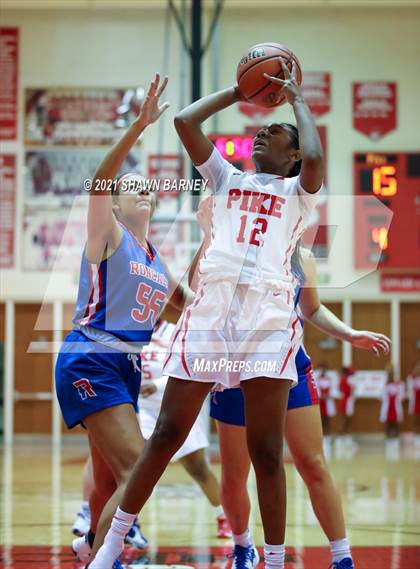 Thumbnail 1 in Roncalli @ Pike photogallery.