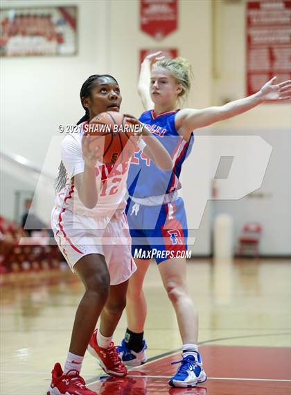 Thumbnail 2 in Roncalli @ Pike photogallery.