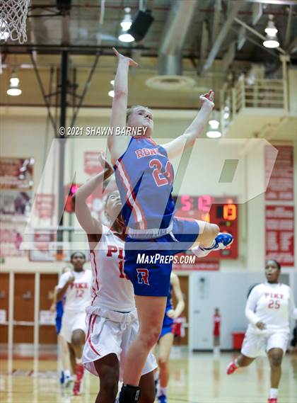 Thumbnail 1 in Roncalli @ Pike photogallery.