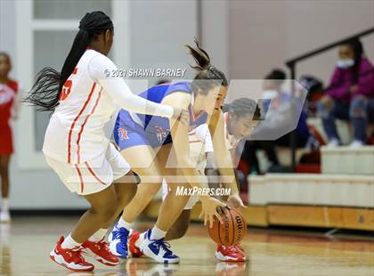 Thumbnail 1 in Roncalli @ Pike photogallery.