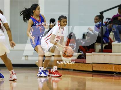 Thumbnail 1 in Roncalli @ Pike photogallery.