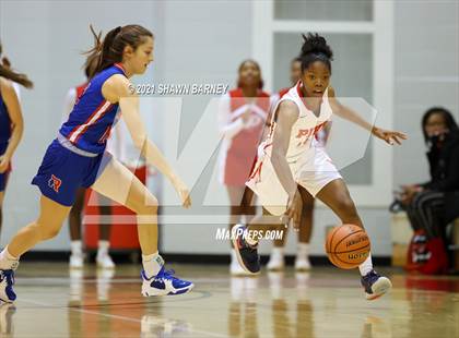Thumbnail 1 in Roncalli @ Pike photogallery.